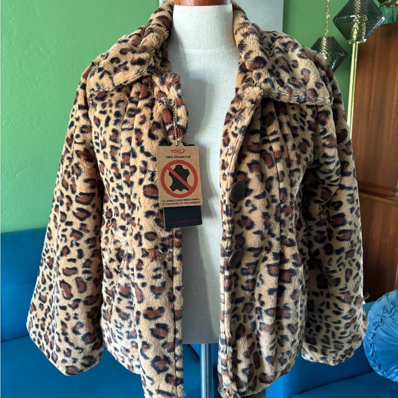 Leopard Jacket - Picture 2 of 8